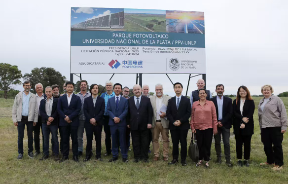 南美最大校園光伏電站項(xiàng)目開(kāi)工