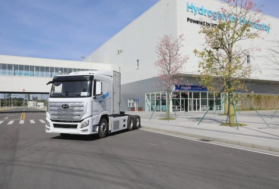 HTWO廣州氫燃料電池牽引車攜手大田物流在粵港澳大灣區啟動試運營